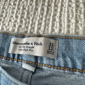 Abercrombie & Fitch Light Wash Straight Leg Jeans